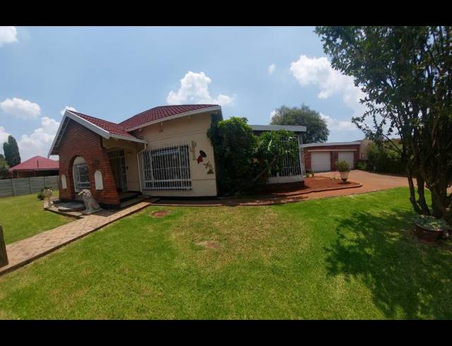 3 BEDROOM HOUSE FOR SALE IN BRAKPAN CENTRAL